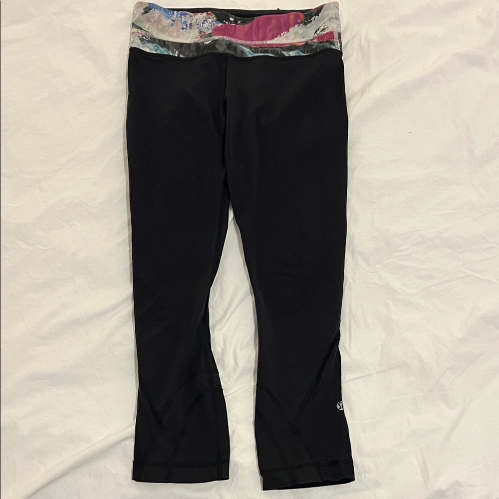 Lululemon crop leggings size 4